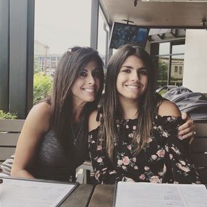 Meet your Posher, Lisa